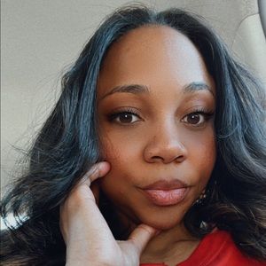 Meet your Posher, Brie